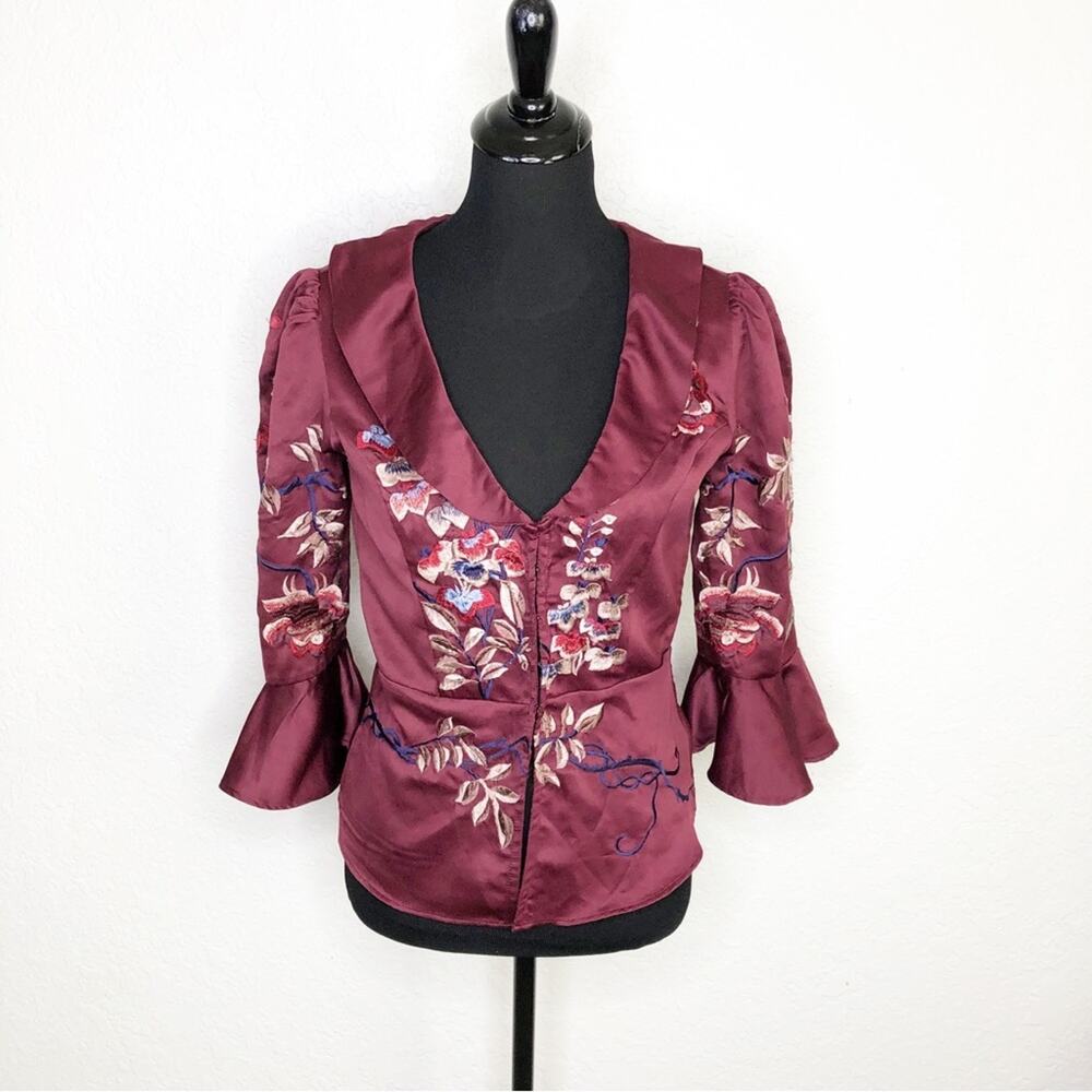 Free People maroon red embroidered floral collared hook front top size Small